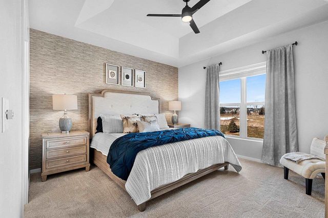 549 PEBBLESTONE CIRCLE, Hobart, WI 54155