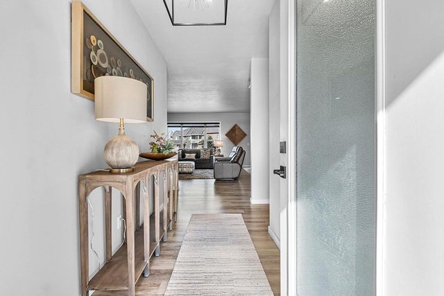 549 PEBBLESTONE CIRCLE, Hobart, WI 54155