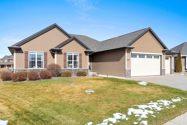 549 PEBBLESTONE CIRCLE, Hobart, WI 54155