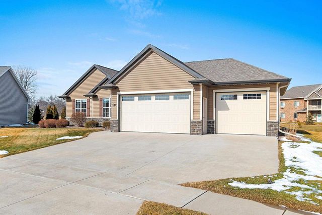 549 PEBBLESTONE CIRCLE, Hobart, WI 54155