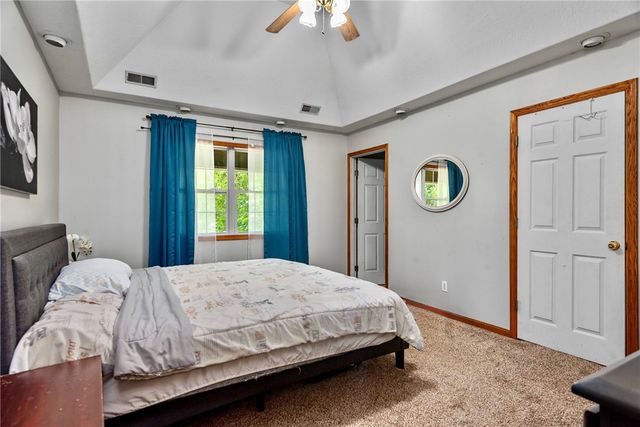 101 NC 3421, Marble Falls, AR 72648