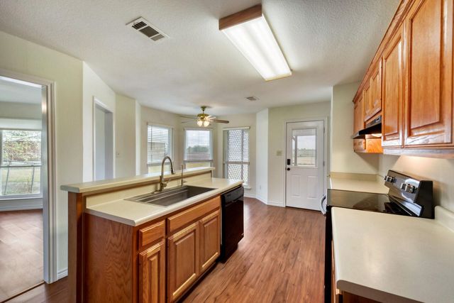 2601 Windy Ridge RD, Taylor, TX 76574
