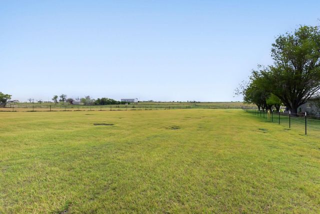 2601 Windy Ridge RD, Taylor, TX 76574