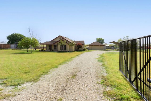 2601 Windy Ridge RD, Taylor, TX 76574