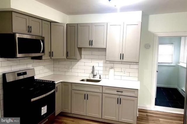 205 DAMONS LN, Darby, PA 19023