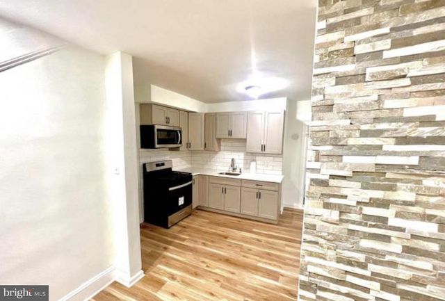 205 DAMONS LN, Darby, PA 19023