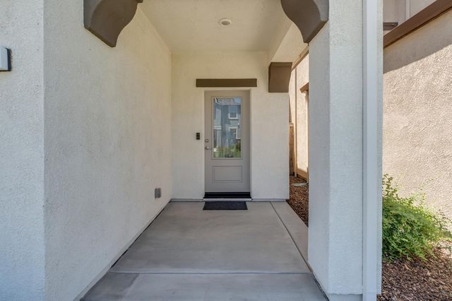 4055 Prosser St, West Sacramento, CA 95691