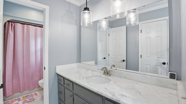 1729 Country Club Dr, Tullahoma, TN 37388