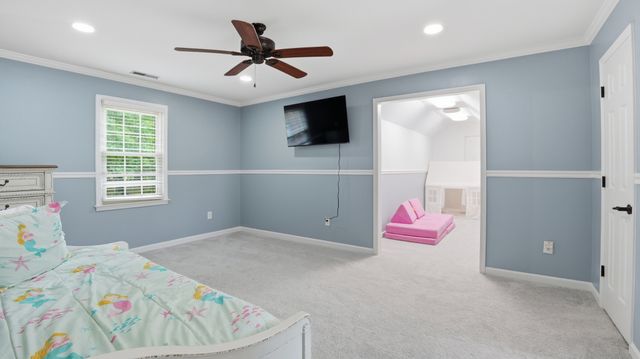 1729 Country Club Dr, Tullahoma, TN 37388