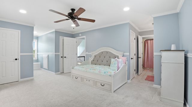 1729 Country Club Dr, Tullahoma, TN 37388