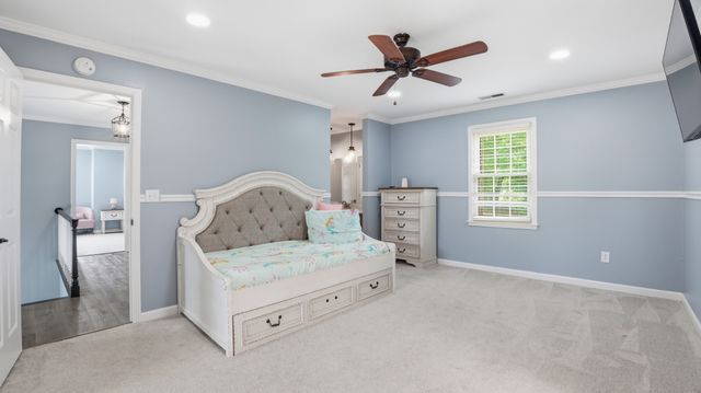 1729 Country Club Dr, Tullahoma, TN 37388