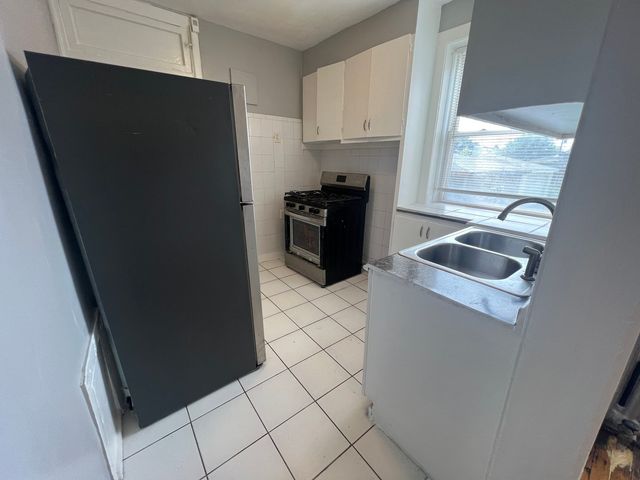 241 E 108th Street 1, Chicago, IL 60628