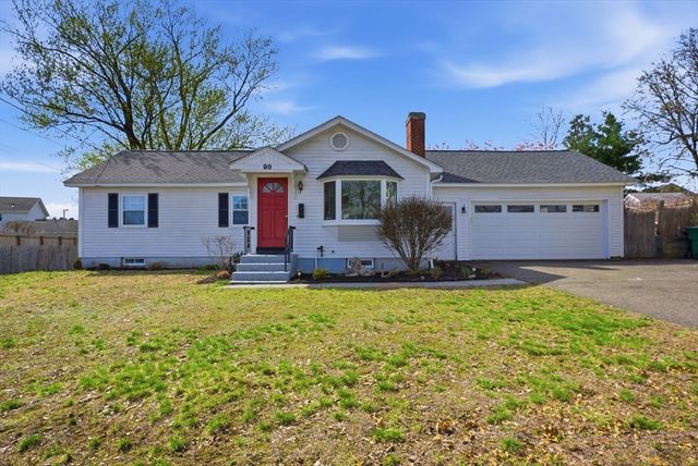 98 Greenpoint Cir, Chicopee, MA 01020