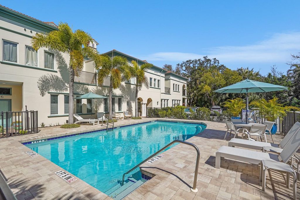 1685 LAUREL STREET 3, Sarasota, FL 34236