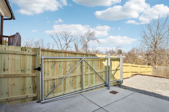 1809B Holly St, Nashville, TN 37206