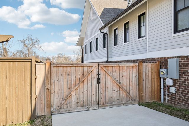 1809B Holly St, Nashville, TN 37206