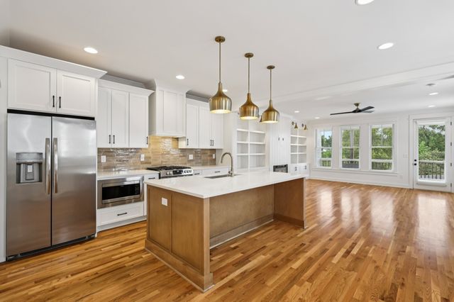 1809B Holly St, Nashville, TN 37206