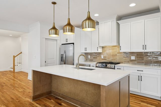 1809B Holly St, Nashville, TN 37206