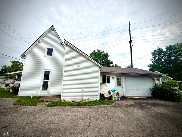 7 N Main Street, Whitestown, IN 46075