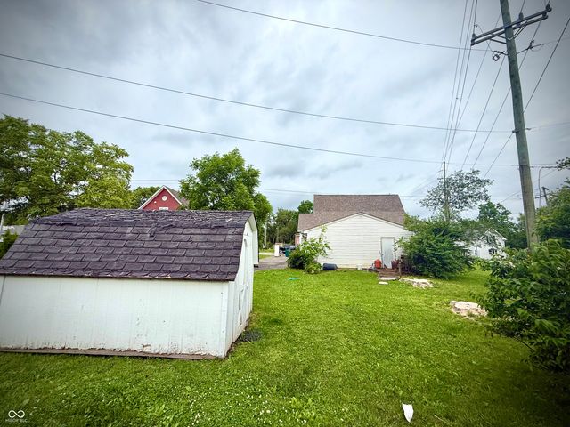 7 N Main Street, Whitestown, IN 46075