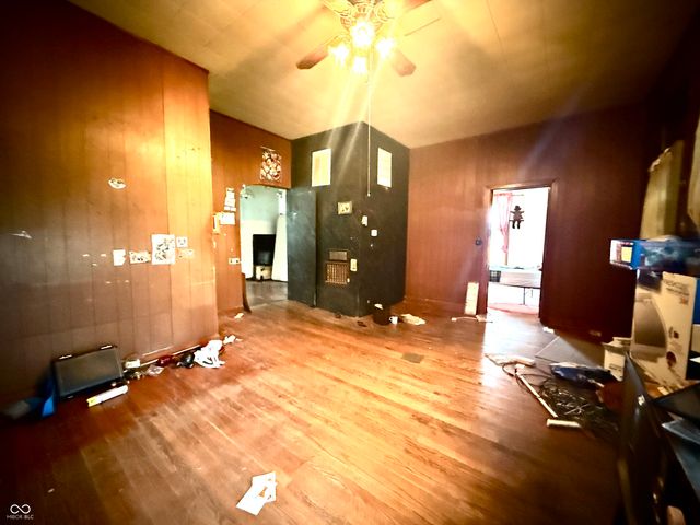 7 N Main Street, Whitestown, IN 46075