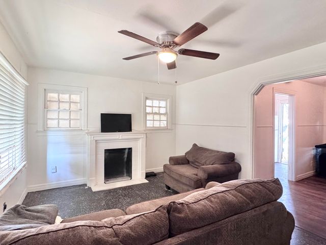 2912 Amherst Street, Lubbock, TX 79415