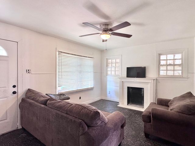 2912 Amherst Street, Lubbock, TX 79415