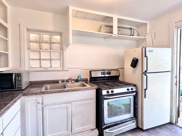 2912 Amherst Street, Lubbock, TX 79415