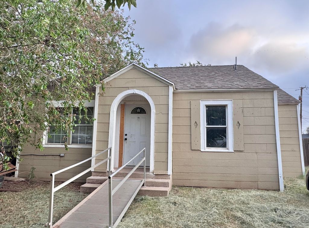 2912 Amherst Street, Lubbock, TX 79415