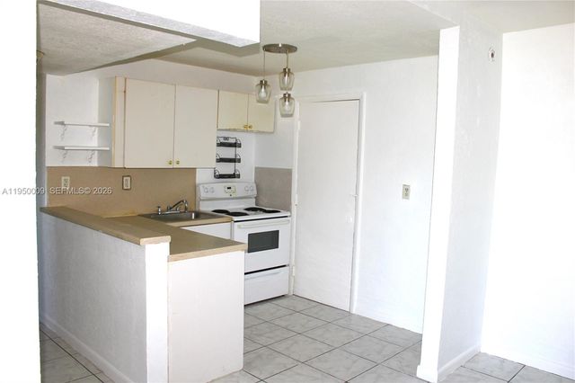 17101 NW 57th Ave 319, Miami Gardens, FL 33055