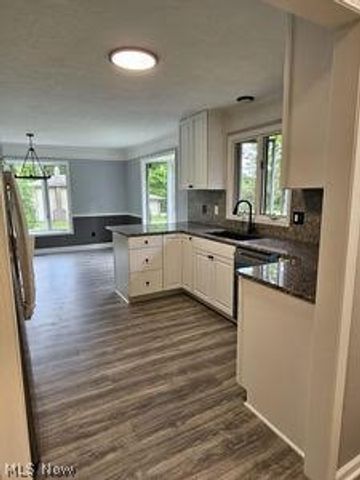 4292 Boston Road, Brunswick Hills, OH 44212