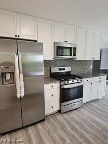 4292 Boston Road, Brunswick Hills, OH 44212