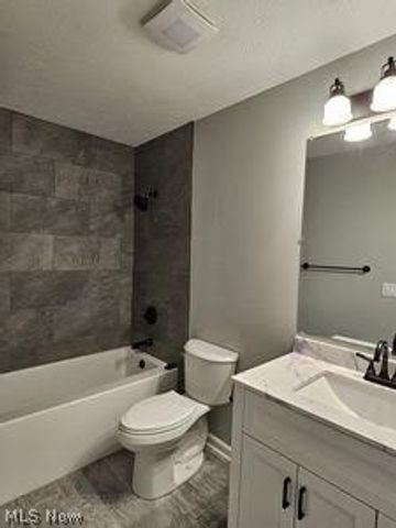 4292 Boston Road, Brunswick Hills, OH 44212