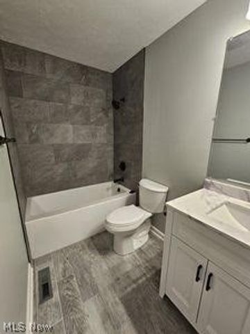 4292 Boston Road, Brunswick Hills, OH 44212