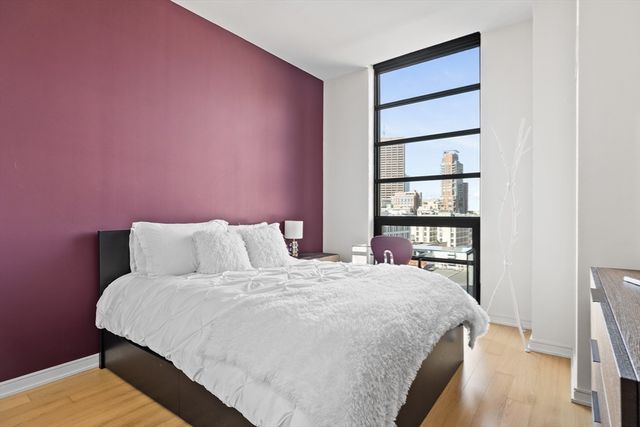 580 Washington St PH5, Boston, MA 02111