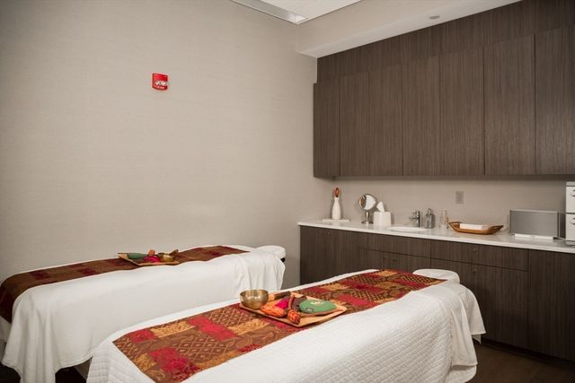 580 Washington St PH5, Boston, MA 02111