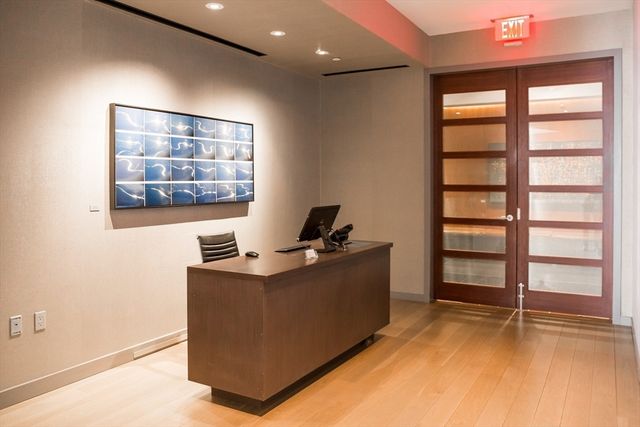 580 Washington St PH5, Boston, MA 02111