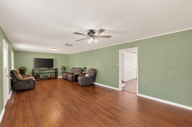 4405 Chisholm Trail, Crowley, TX 76036