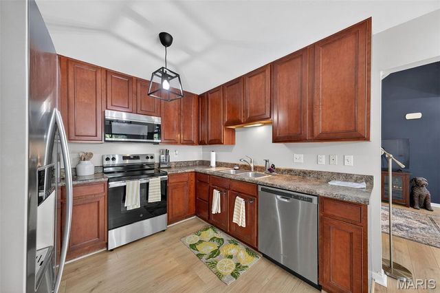 3101 Flatboat Station, St Charles, MO 63301