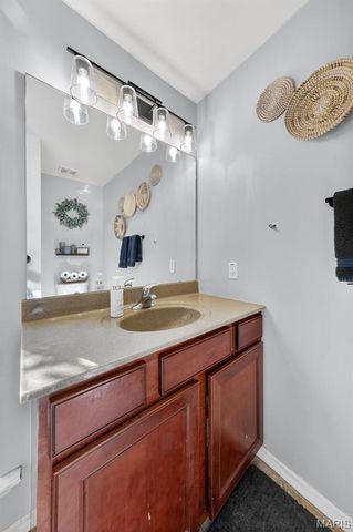 3101 Flatboat Station, St Charles, MO 63301