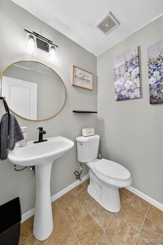 3101 Flatboat Station, St Charles, MO 63301