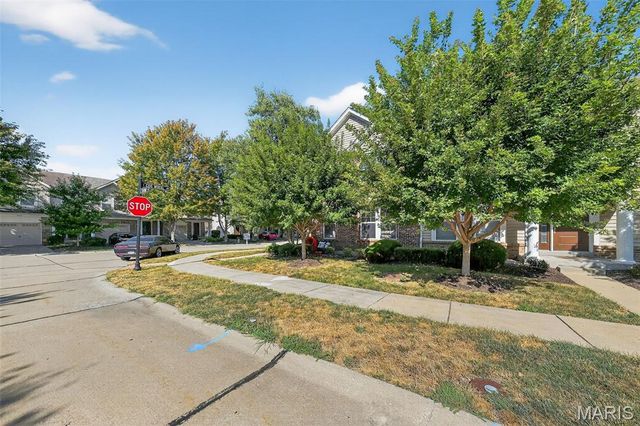 3101 Flatboat Station, St Charles, MO 63301