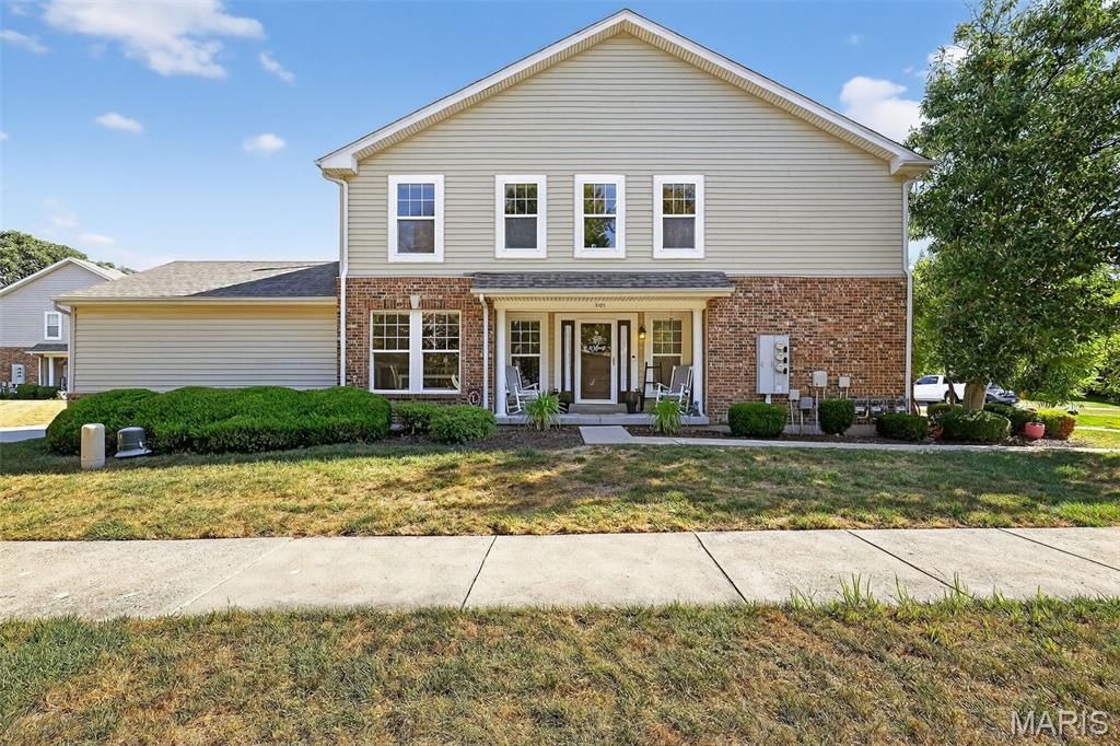 3101 Flatboat Station, St Charles, MO 63301