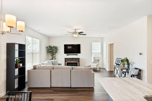 938 Sunray Lane NE, Winnabow, NC 28479