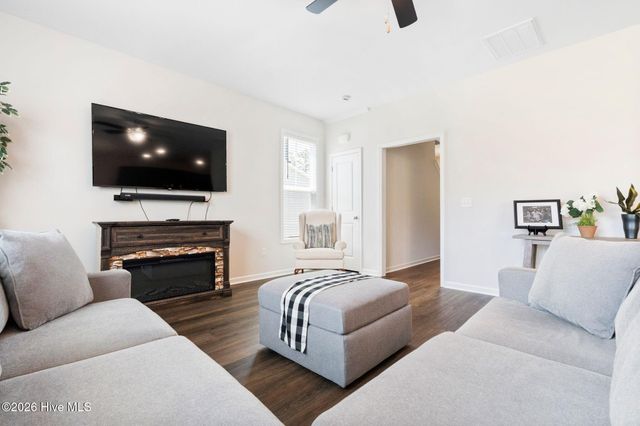 938 Sunray Lane NE, Winnabow, NC 28479
