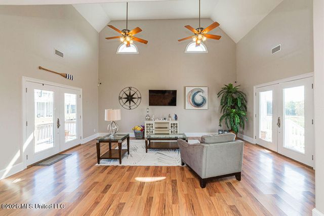 11057 Idaho Street, Bay Saint Louis, MS 39520