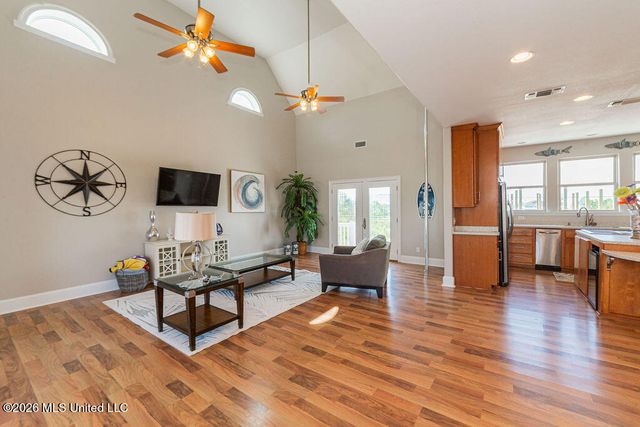 11057 Idaho Street, Bay Saint Louis, MS 39520