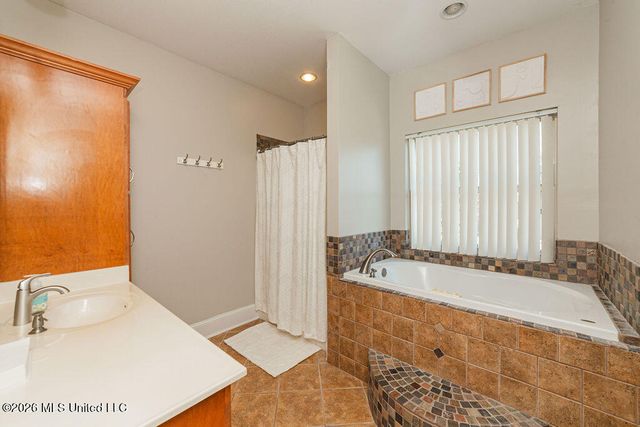 11057 Idaho Street, Bay Saint Louis, MS 39520