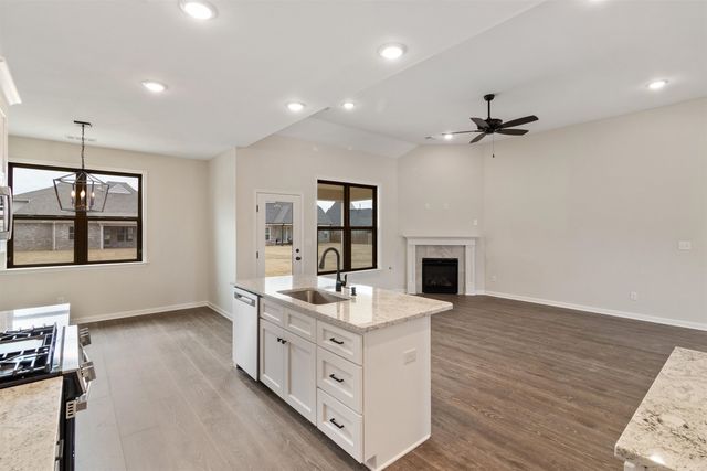 175 VALLEYVIEW LN, Oakland, TN 38060