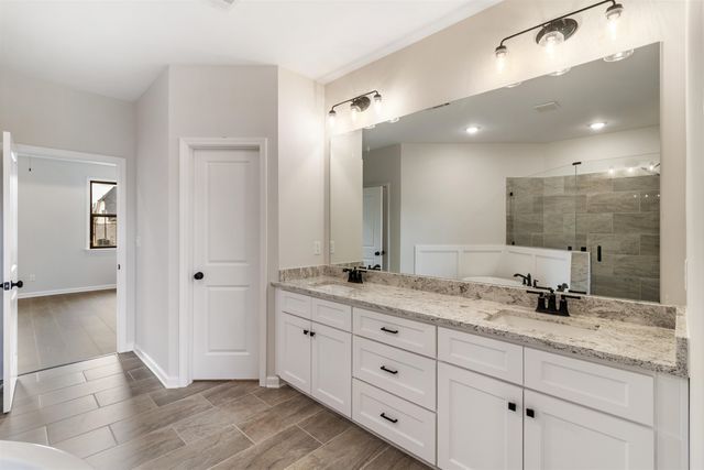 175 VALLEYVIEW LN, Oakland, TN 38060